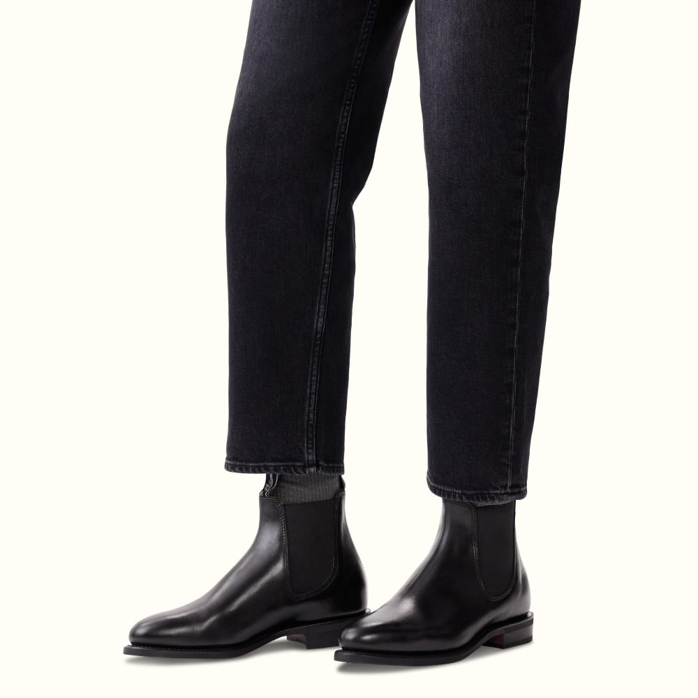 Low profile hotsell chelsea boots