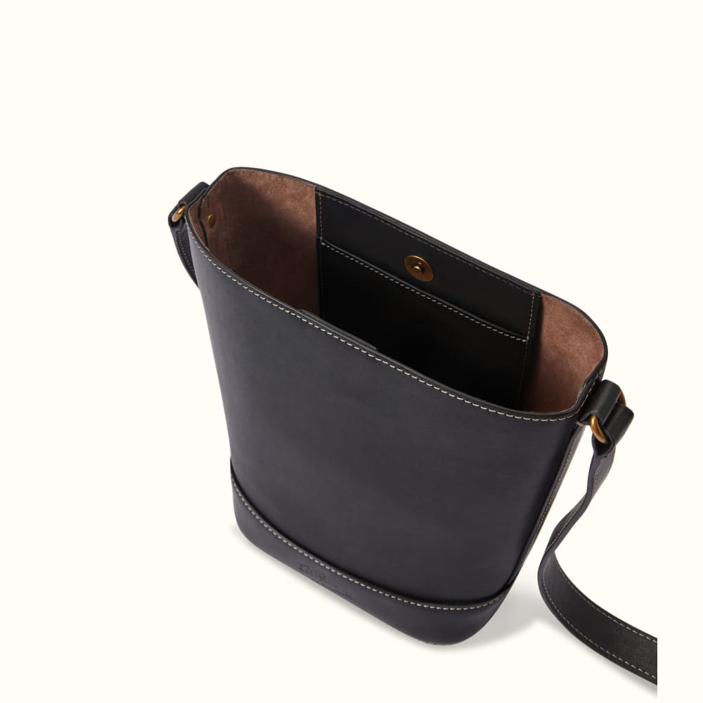 Ranger Bucket Bag | R.M.Williams® Canada