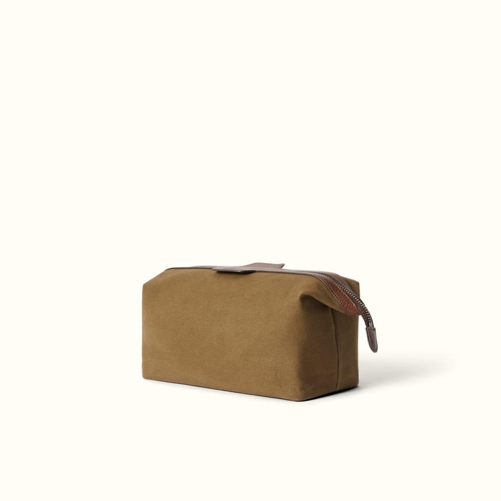 Barrenjoey wash bag R.M.Williams Australia