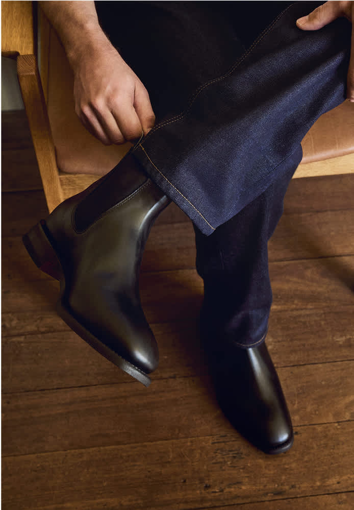 Black Signature Craftsman Boots | R.M.Williams Chelsea Boots