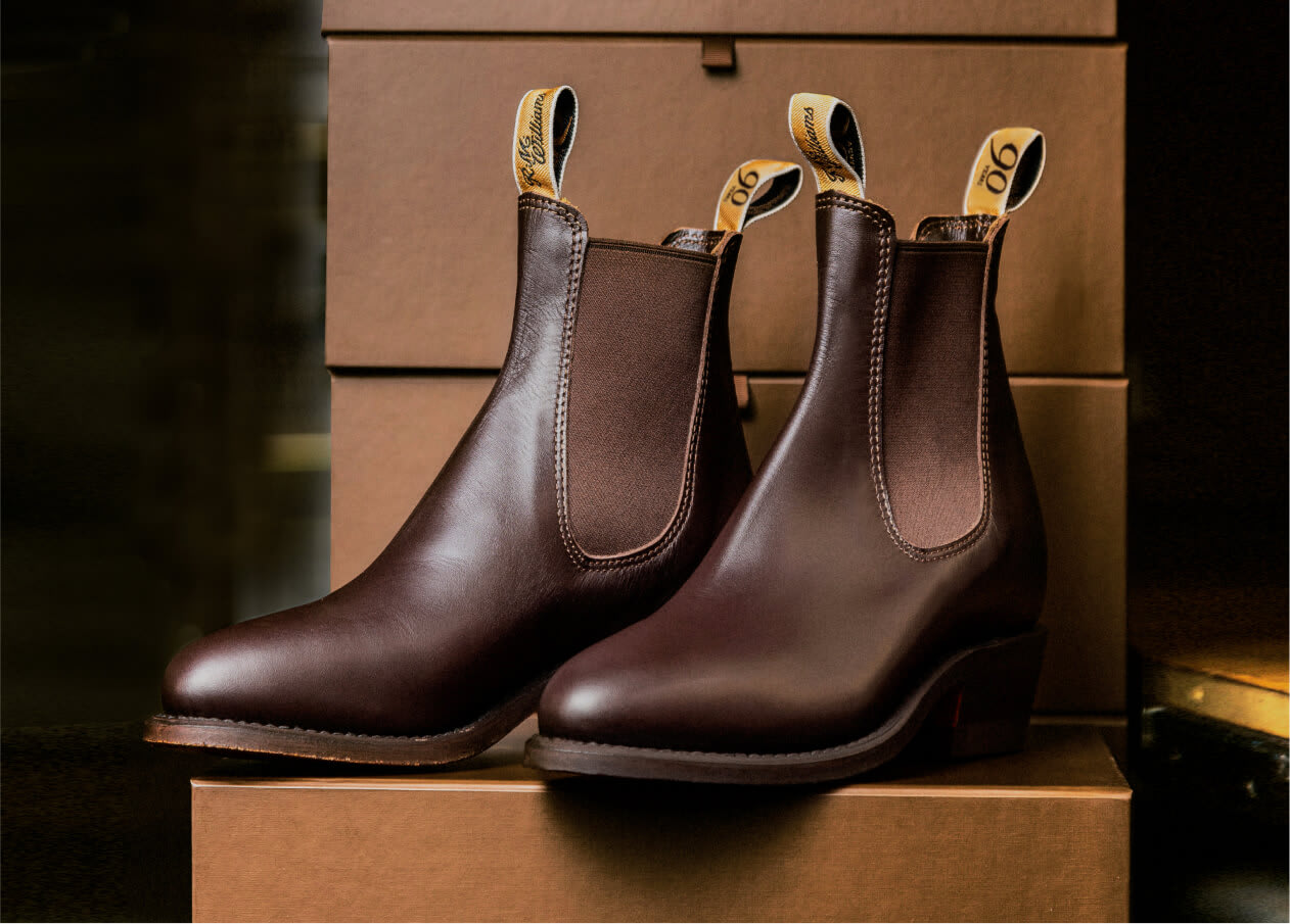 RM Williams Boots Online  Yearling Chestnut Leather Chelsea Boots