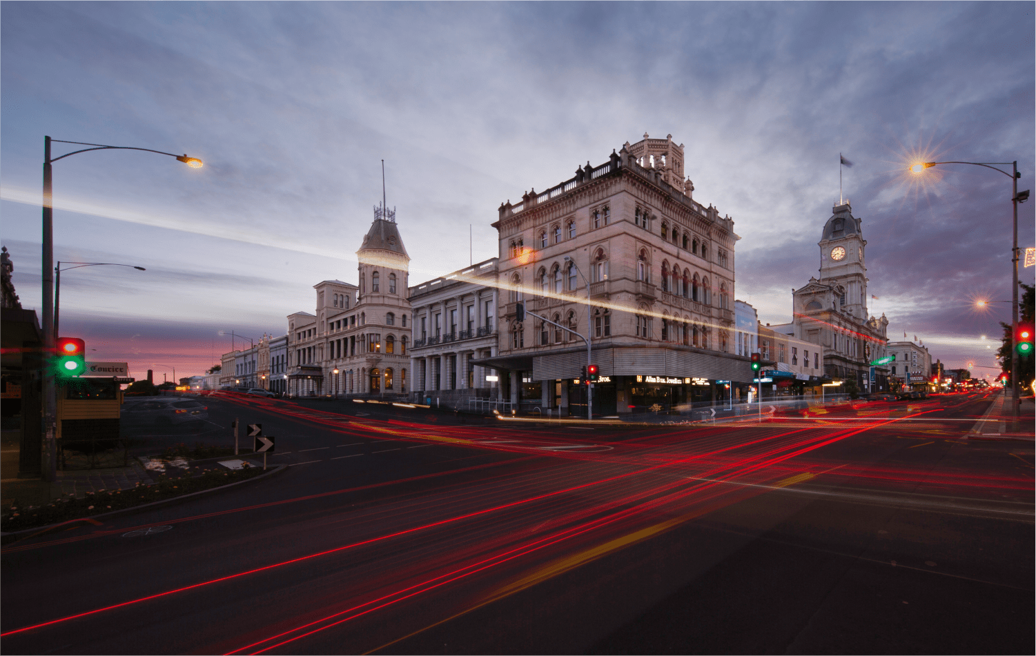  Time passes, but the impressive municipal buildings of Ballarat continue to tell the story of the city’s community spirit.