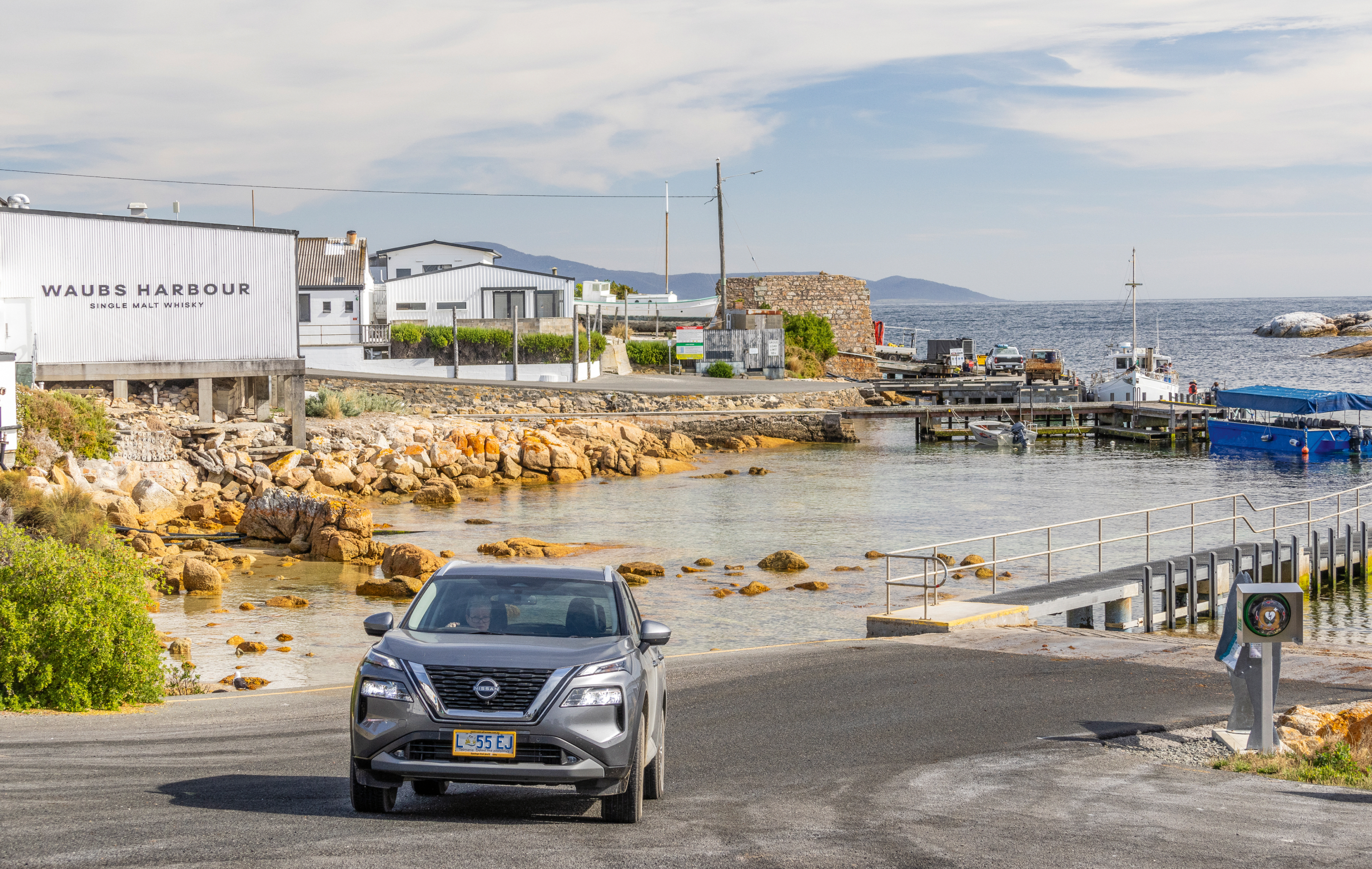  Bicheno’s harbour is a good spot to cast a line or sample a wee dram.