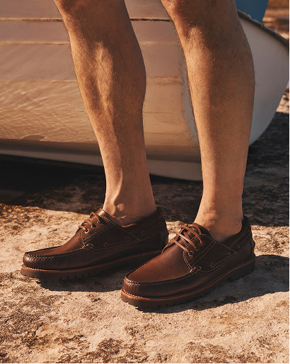 Casual shoes