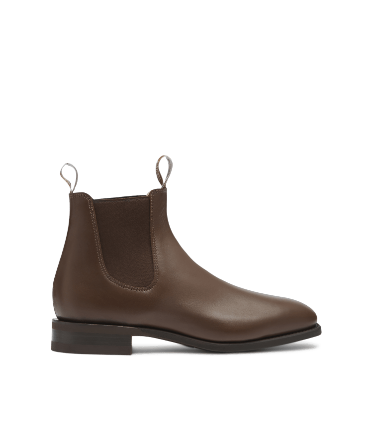 Holmes & Co - The R M Williams Winton Boot is a sturdy work companion in  distressed leather, with a comfortable footbed and non-slip rubber sole.  But it can be pretty, too