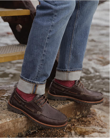 Casual shoes