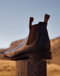 Handcrafted leather clothing, and accessories |