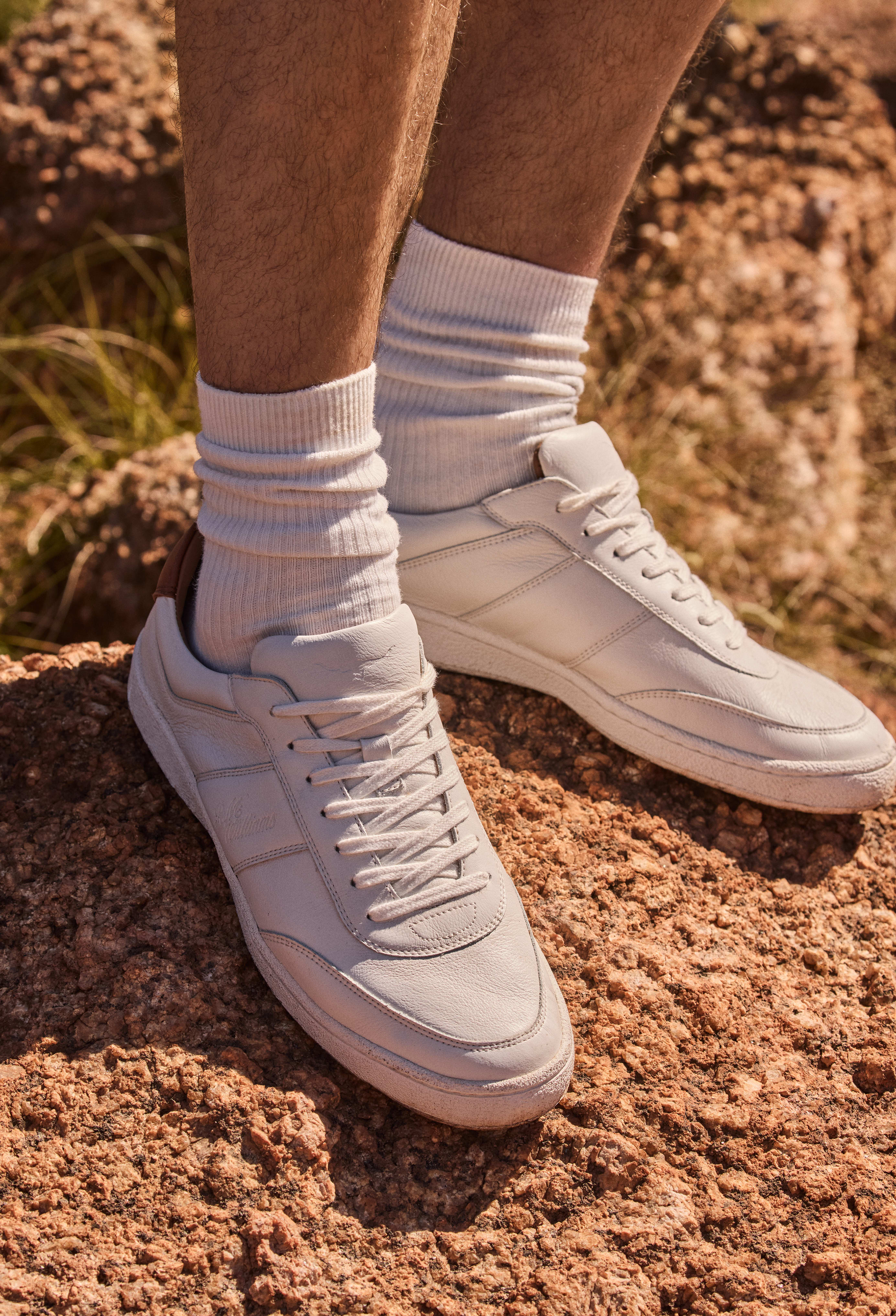Seasonal footwear
