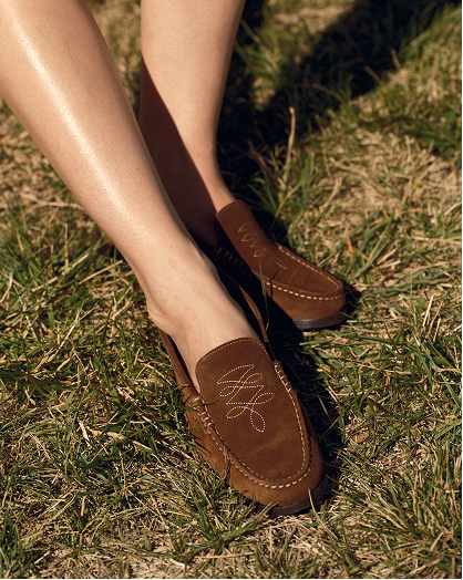 Casual shoes