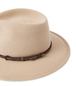 Traveller Akubra, R.M.Williams Hats