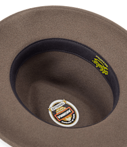 Akubra traveller hat
