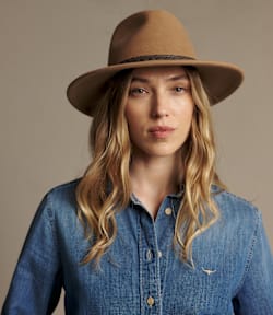 Traveller Akubra