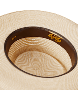 Byron Akubra