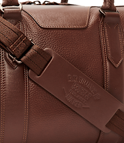 R.M.Williams overnight bag