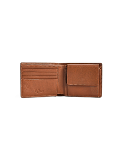 Bifold wallet with pocket