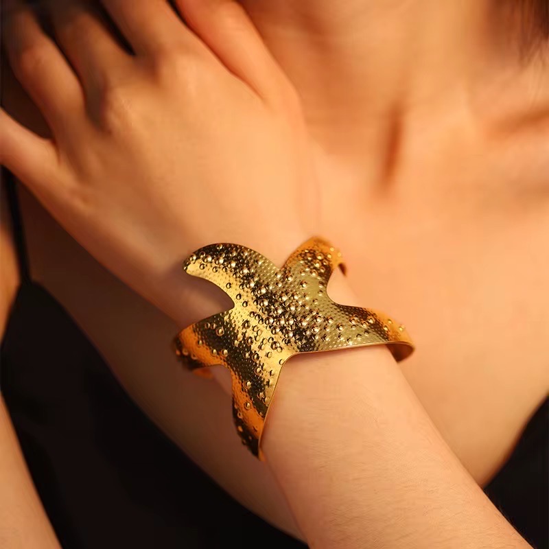 Aurora Sculpt Cuff Bracelet