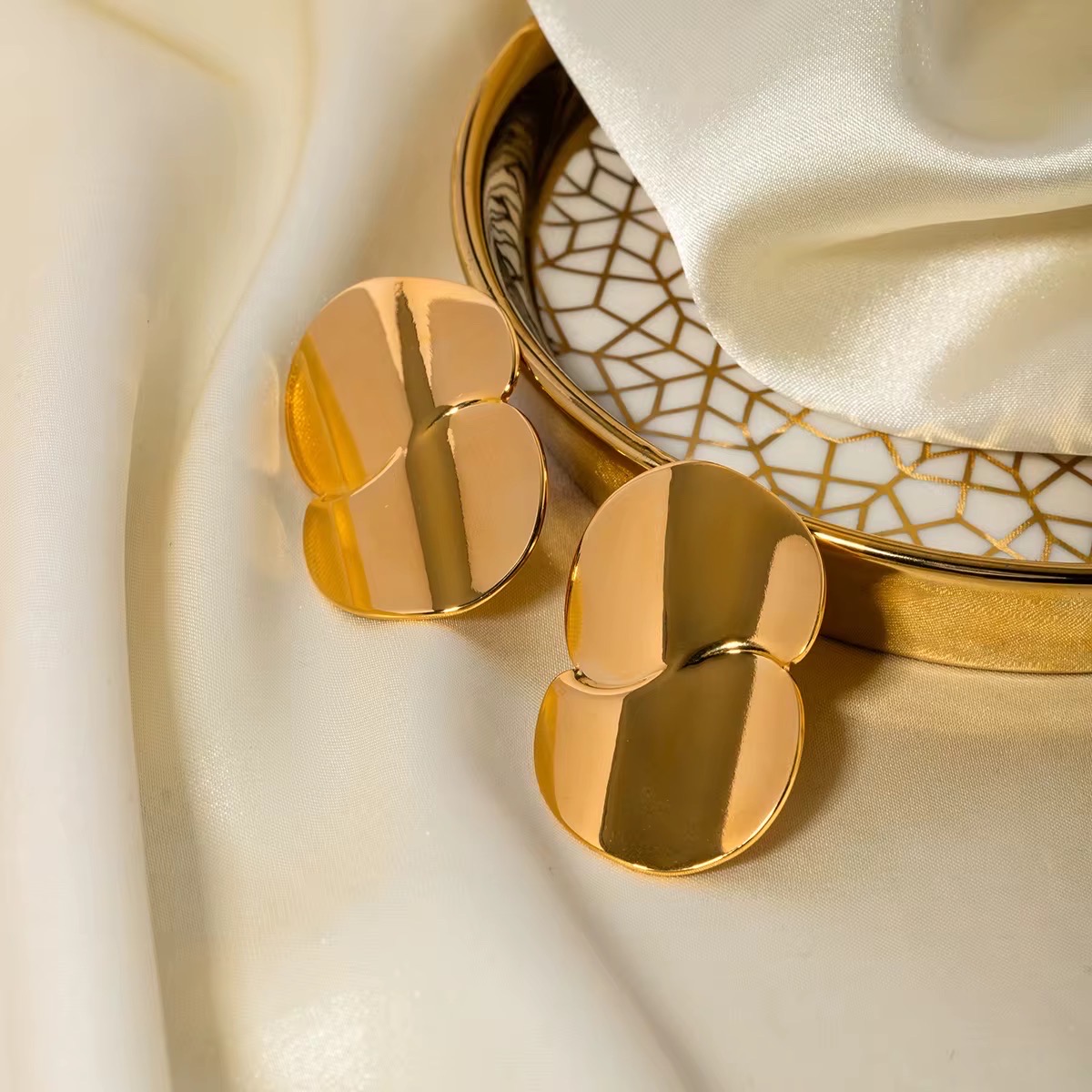 Floral statement Earring