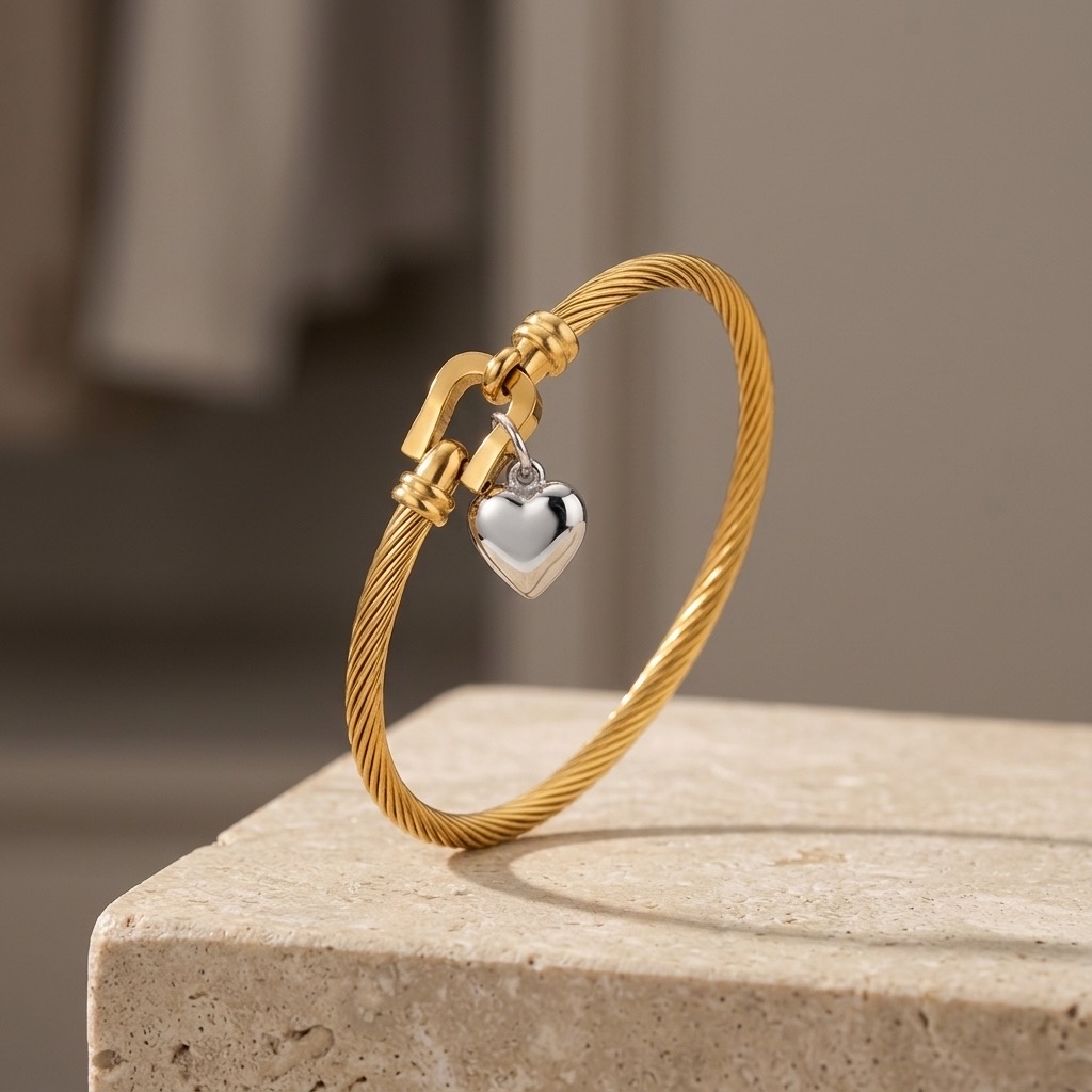 Golden Heart Charm Bangle