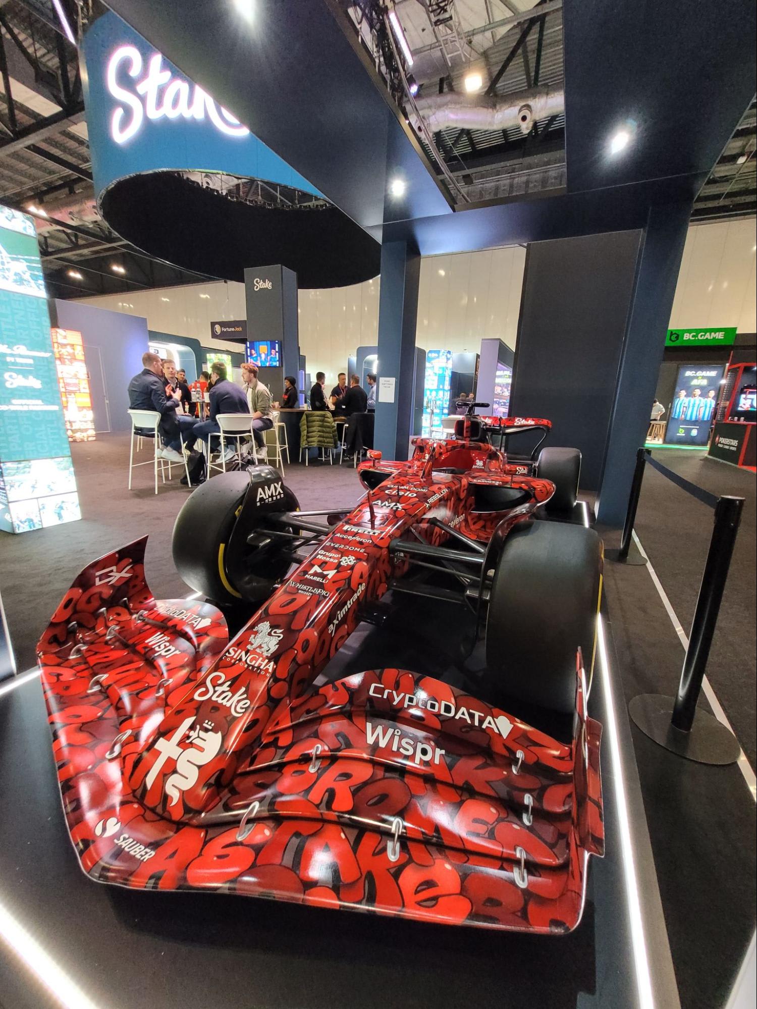 ICEロンドン2023ステークカジノのレースカー