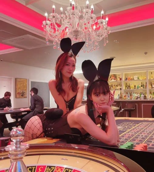セクシーカジノ「Jack&Queen」のバニーガール