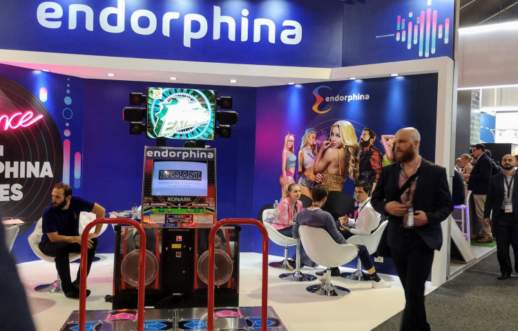 シグマ会場内のダンスブース