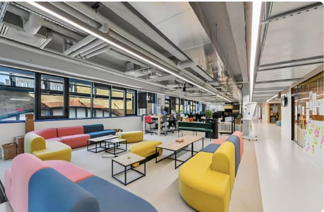 Bureaux 1 Rue de Saint Petersbourg, Paris 8e