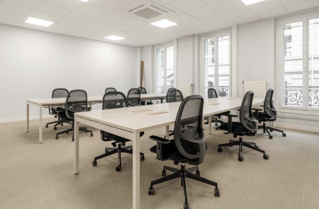 Bureaux 19 Rue du Rocher, Paris 8e