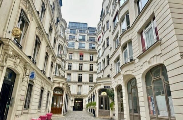 Bureaux 94 Rue Saint Lazare, Paris 9e