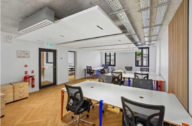 Bureaux 46 Rue de Douai, Paris 9e