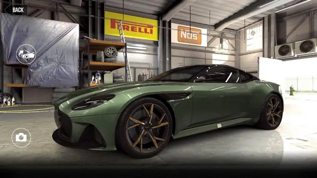 Aston Martin DBS Superleggera (Gold Star)