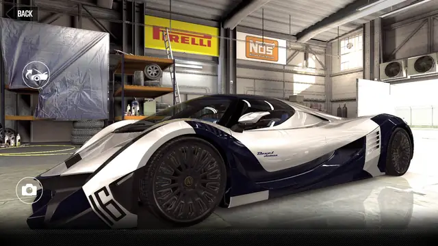 Devel Sixteen White