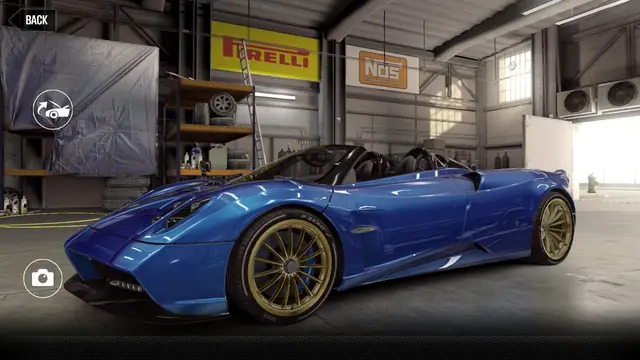 Pagani Huayra Roadster (Gold Star)