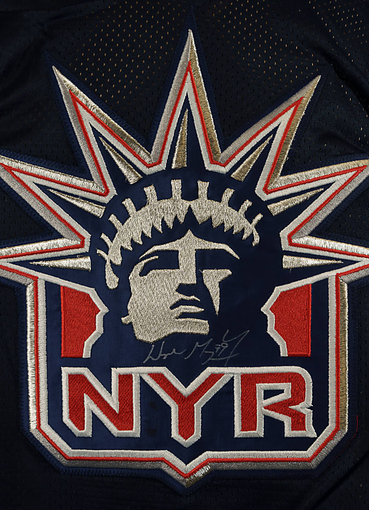 Wayne Gretzky Signed New York Rangers Jersey - Upper Deck and JSA