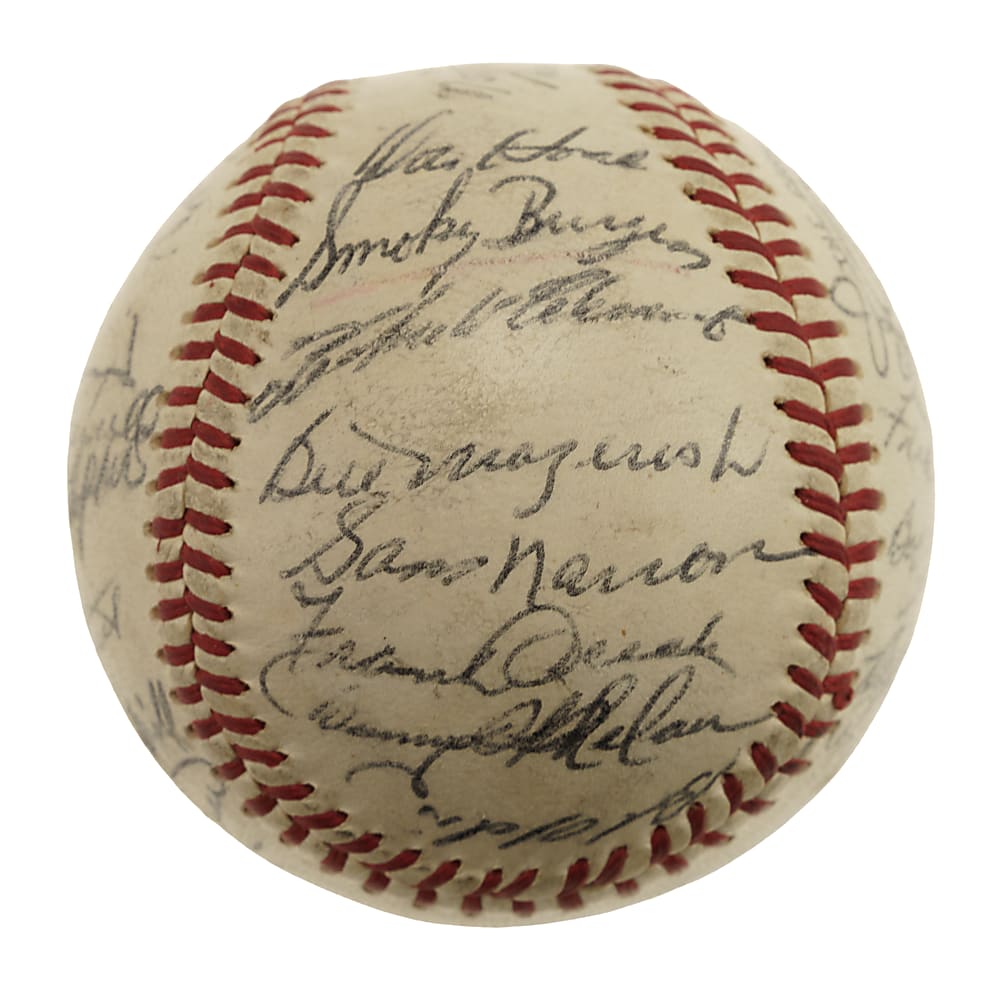 1960 Pittsburgh Pirates World Champions Team-Signed Baseball with Roberto Clemente - JSA