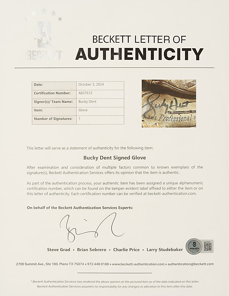 1974 Bucky Dent Chicago White Sox Signed Game-Used Glove - PSA/DNA - New York Yankees Coach's Provenance