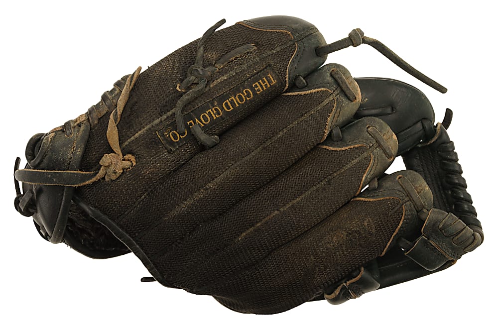 2010 Alex Rodriguez New York Yankees Signed Game-Used Glove - Photomatched to 62 Games Including 600th Home Run