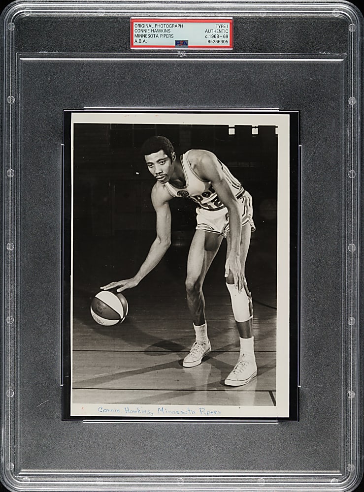 Circa 1968-1969 Connie Hawkins Minnesota Pipers ABA Original Photograph PSA/DNA Type I
