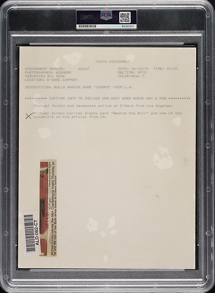 1991 Michael Jordan NBA Champs Original Chicago Tribune Photograph PSA/DNA Type I