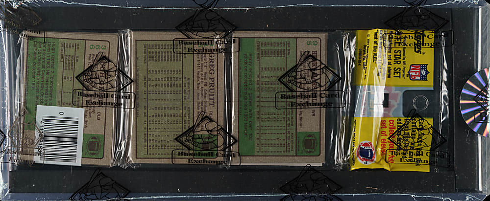 1984 Topps Football Unopened Rack Pack - BBCE