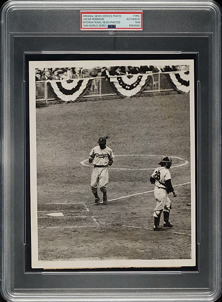 1949 Jackie Robinson World Series Game 2 Original International News Photograph PSA/DNA Type I