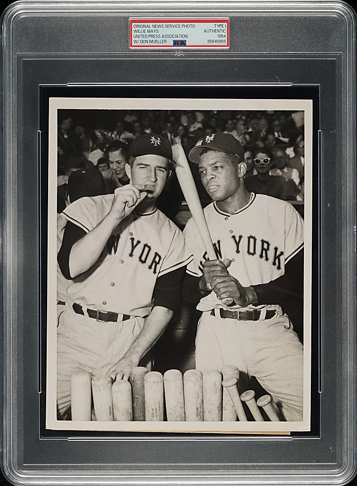 1954 Willie Mays and Don Mueller Original United Press Association Photograph PSA/DNA Type I