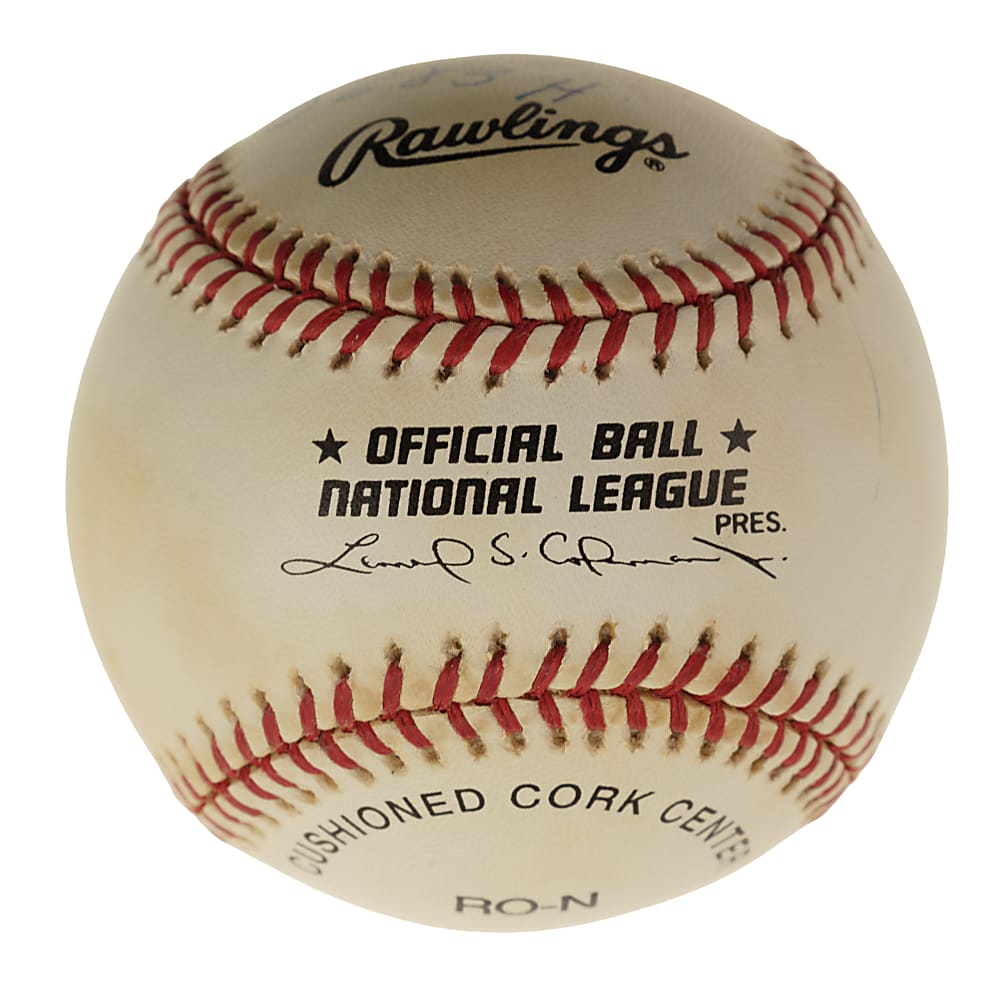 Willie Mays Single-Signed Baseball with "660 HR" and "3283 H" Inscriptions