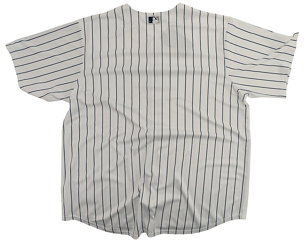 Aaron Boone Signed New York Yankees Jersey with Multiple Inscriptions