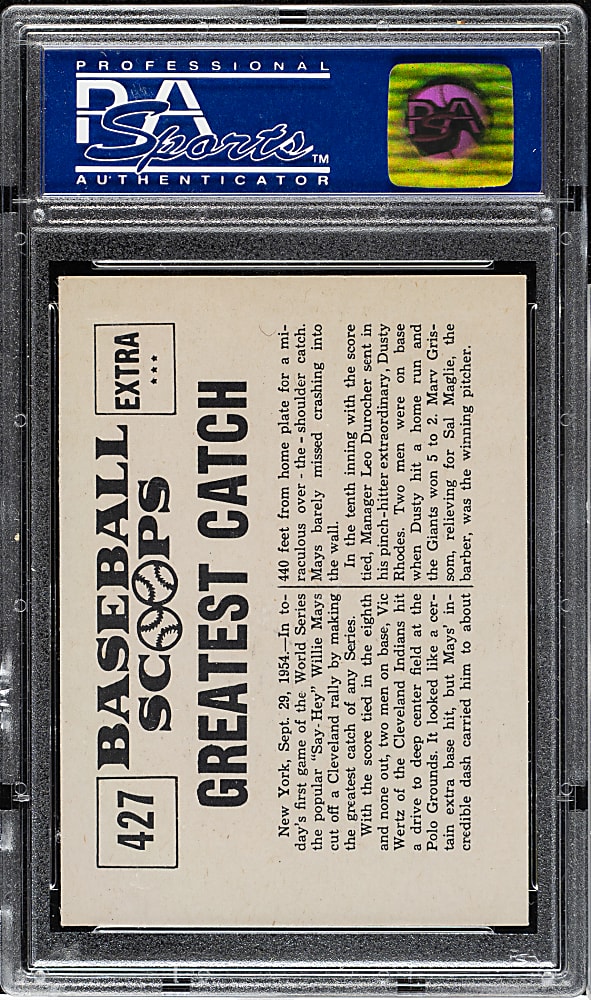 1961 Nu-Card Scoops #427 Willie Mays Makes Greatest Catch PSA NM-MT 8