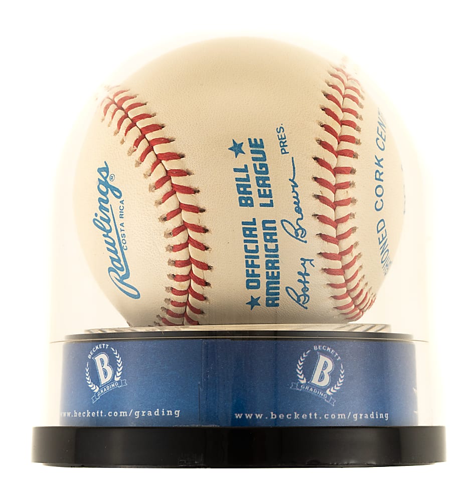 Mickey Mantle Single-Signed Baseball Beckett NM-MT 8