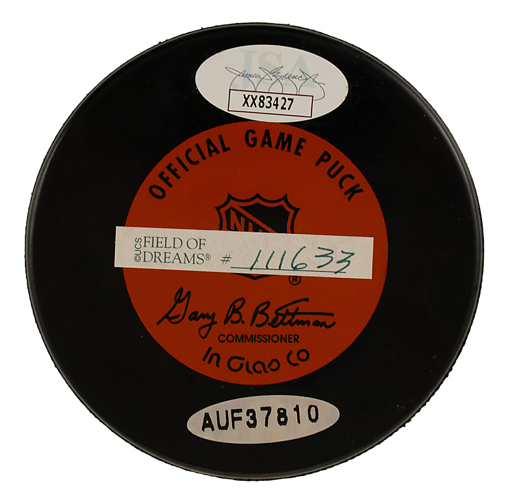 Wayne Gretzky Signed Los Angeles Kings Hockey Puck - JSA