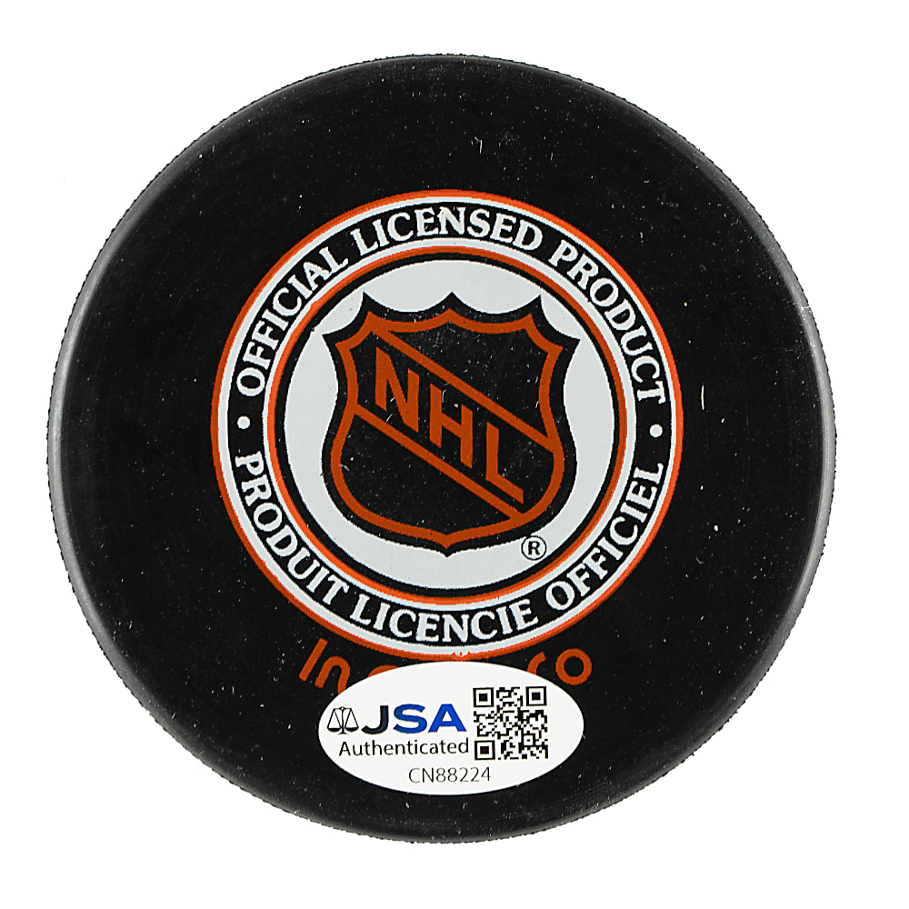 Bobby Hull Signed Chicago Blackhawks Hockey Puck with "HOF 1983" Inscription - JSA