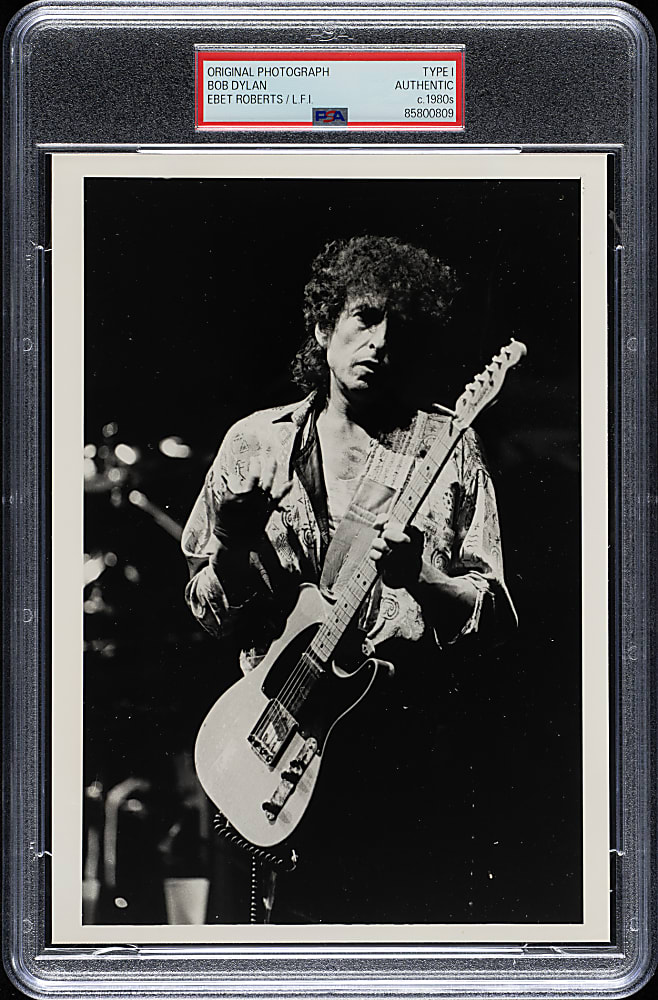 Circa 1980s Bob Dylan Original Ebet Roberts London Features International Photograph PSA/DNA Type I