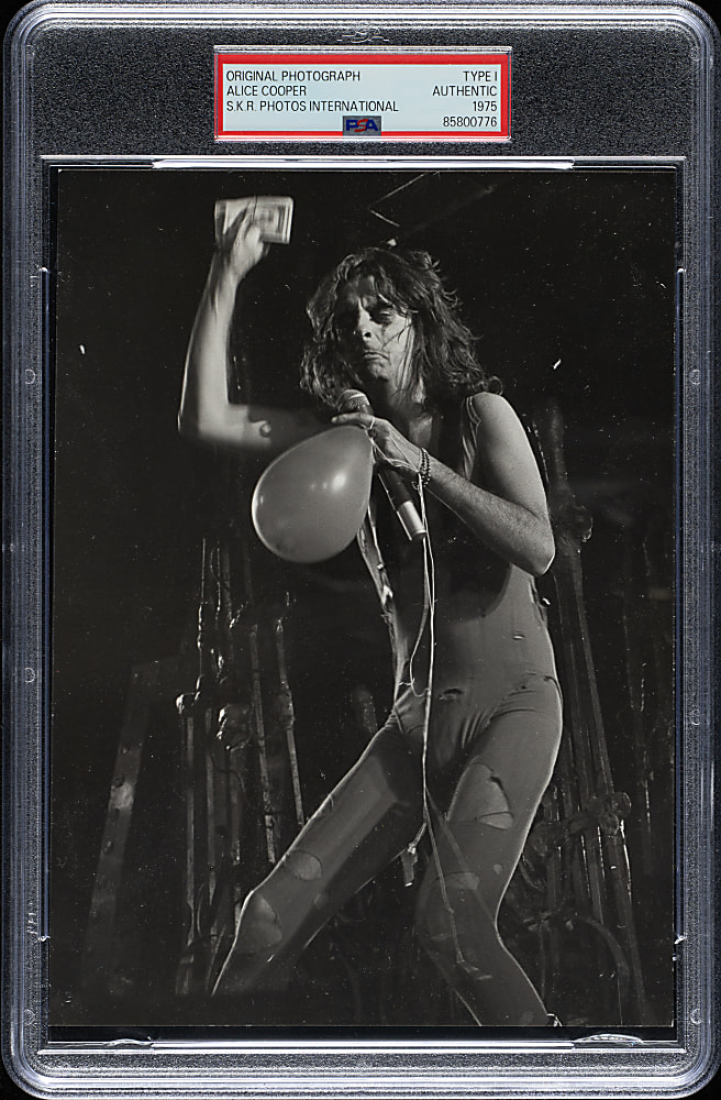 1975 Alice Cooper Original S. K. R. Photos International Photograph PSA/DNA Type I