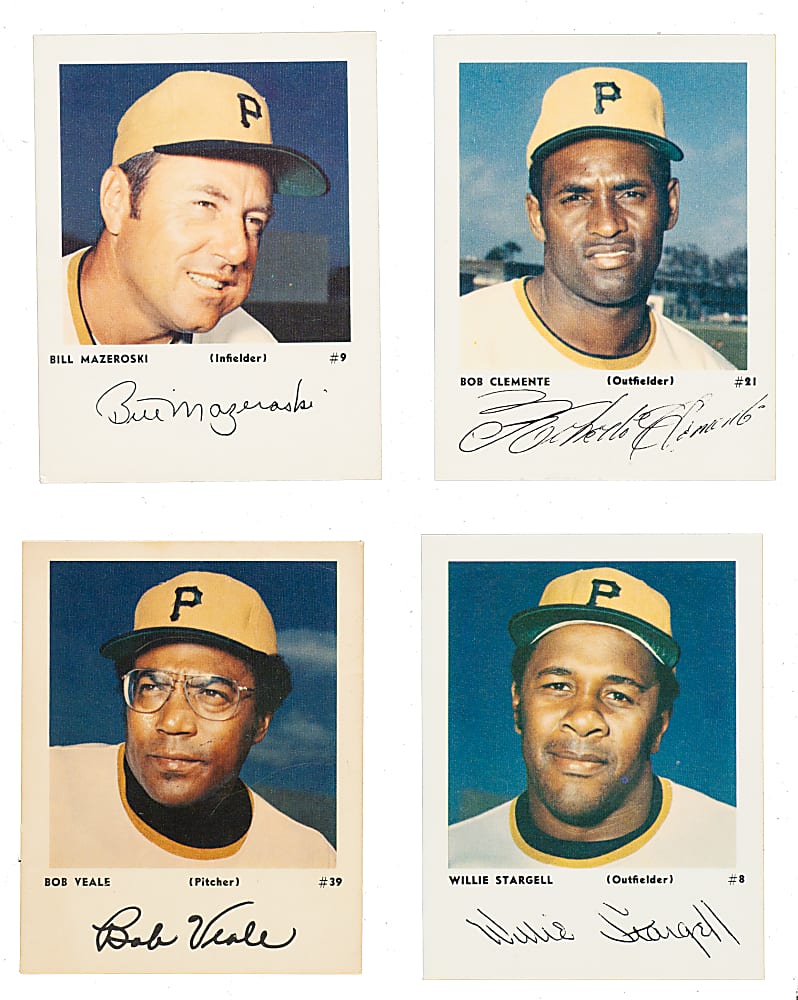 1971-1972 Pittsburgh Pirates Team Issue Complete Set (20)